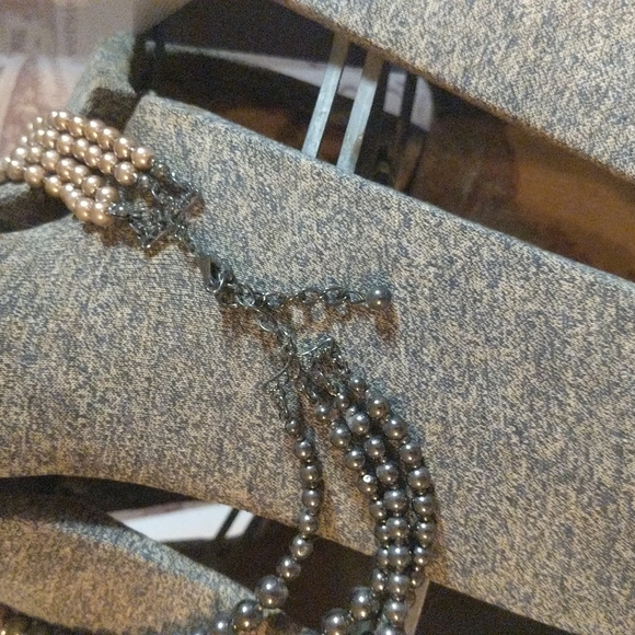 Ombre Necklace - Picture 3 of 3